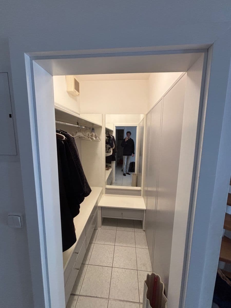 Prenájom bytu 5-izbový 22 m², Příkop, Brno, Jihomoravský kraj Prenájom bytu 5-izbový 22 m², Příkop, Brno, Jihomoravský kraj