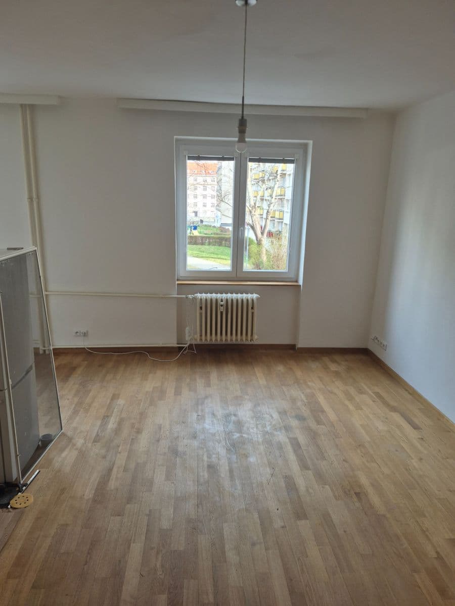 Prenájom bytu 2-izbový 55 m², Kafkova, Praha, Praha Prenájom bytu 2-izbový 55 m², Kafkova, Praha, Praha