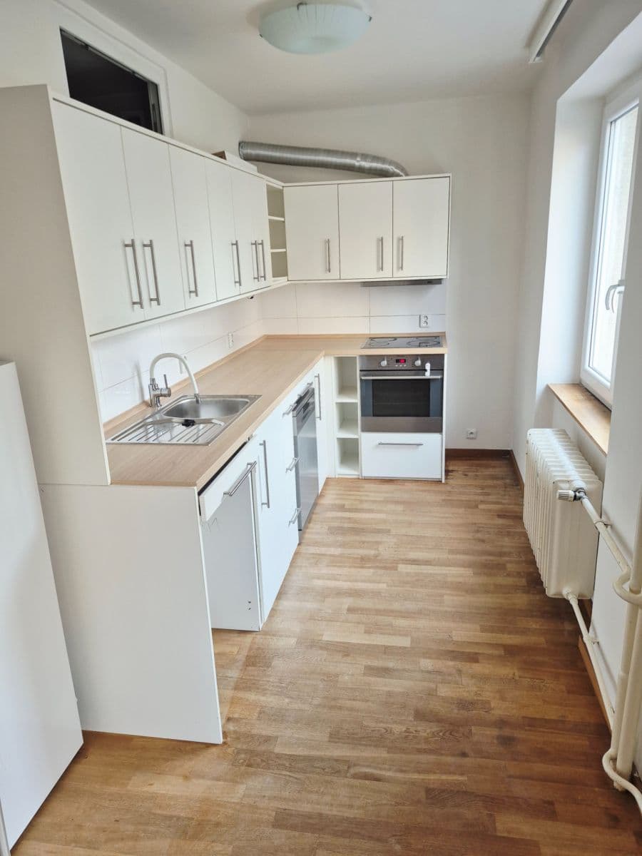 Prenájom bytu 2-izbový 55 m², Kafkova, Praha, Praha Prenájom bytu 2-izbový 55 m², Kafkova, Praha, Praha