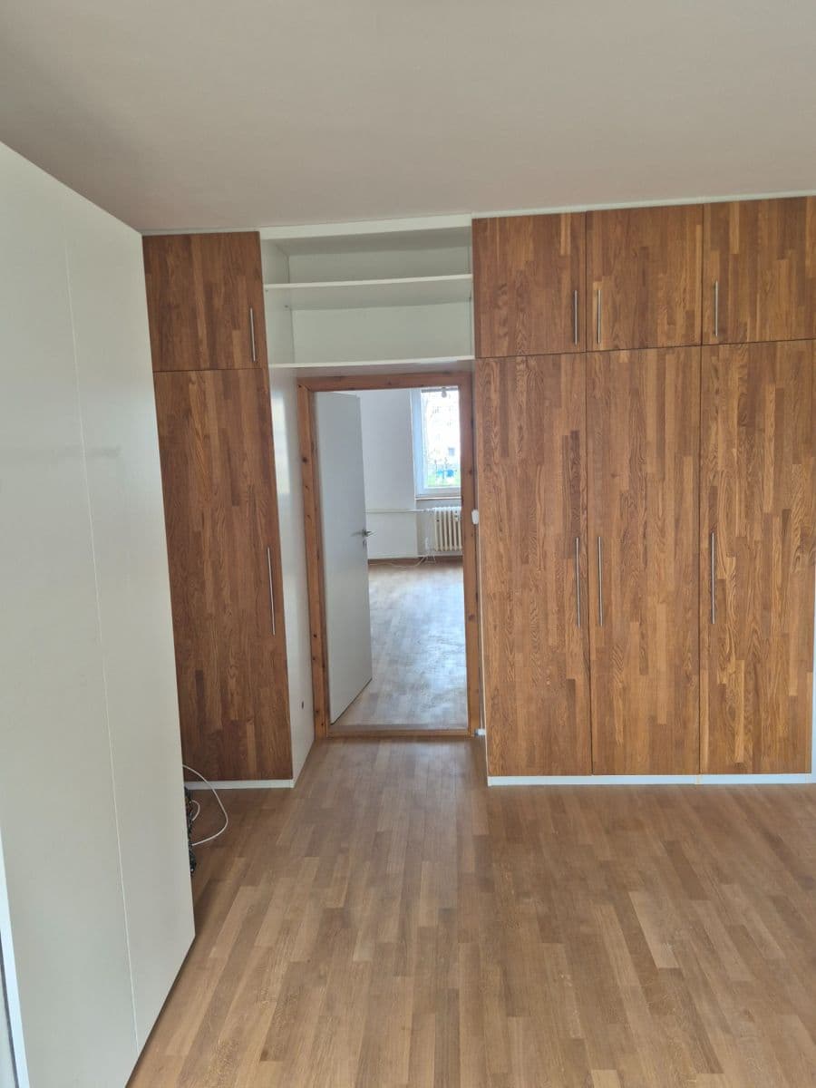 Prenájom bytu 2-izbový 55 m², Kafkova, Praha, Praha Prenájom bytu 2-izbový 55 m², Kafkova, Praha, Praha