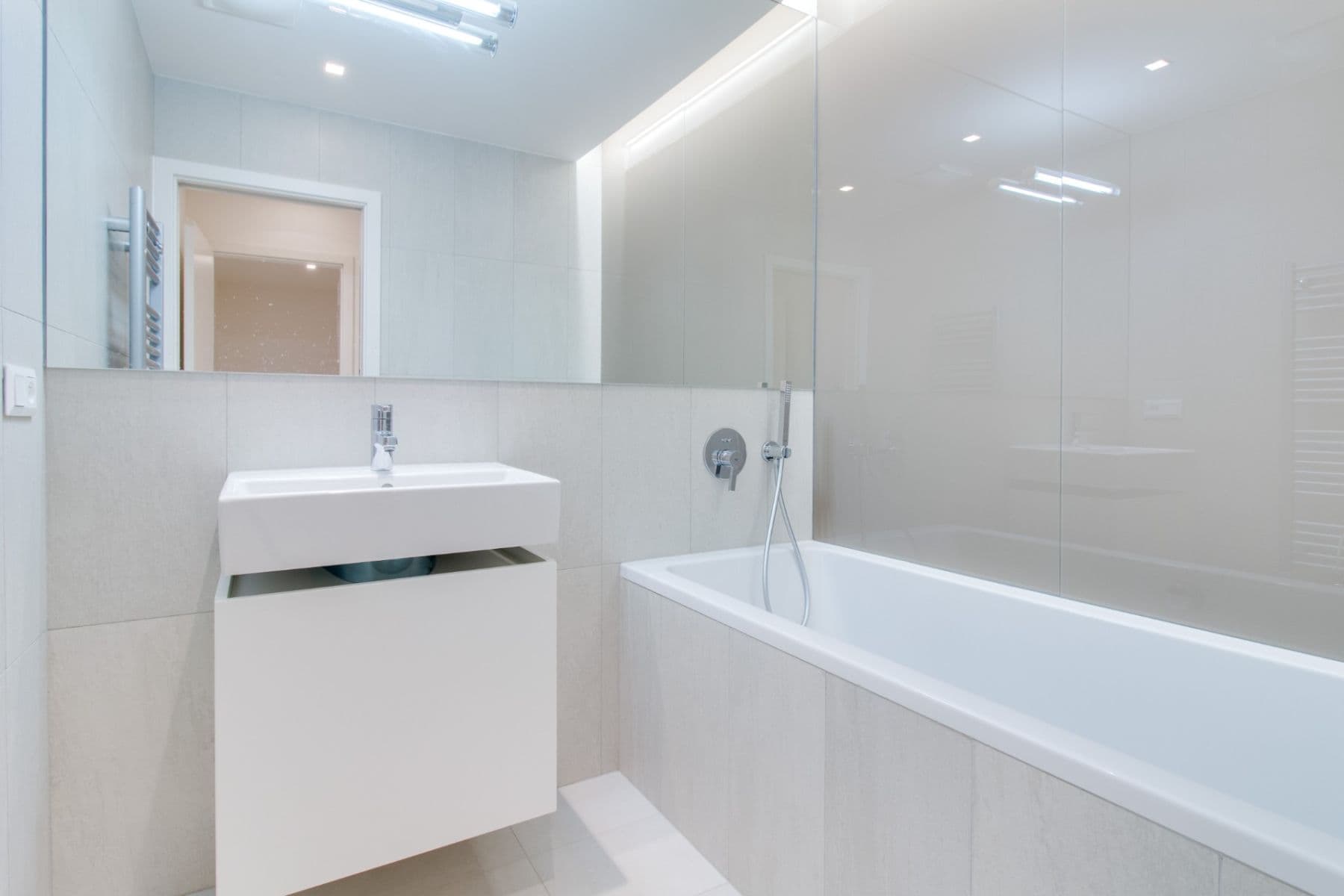 Prenájom bytu 2-izbový 61 m², Archangelská, Praha, Praha Prenájom bytu 2-izbový 61 m², Archangelská, Praha, Praha