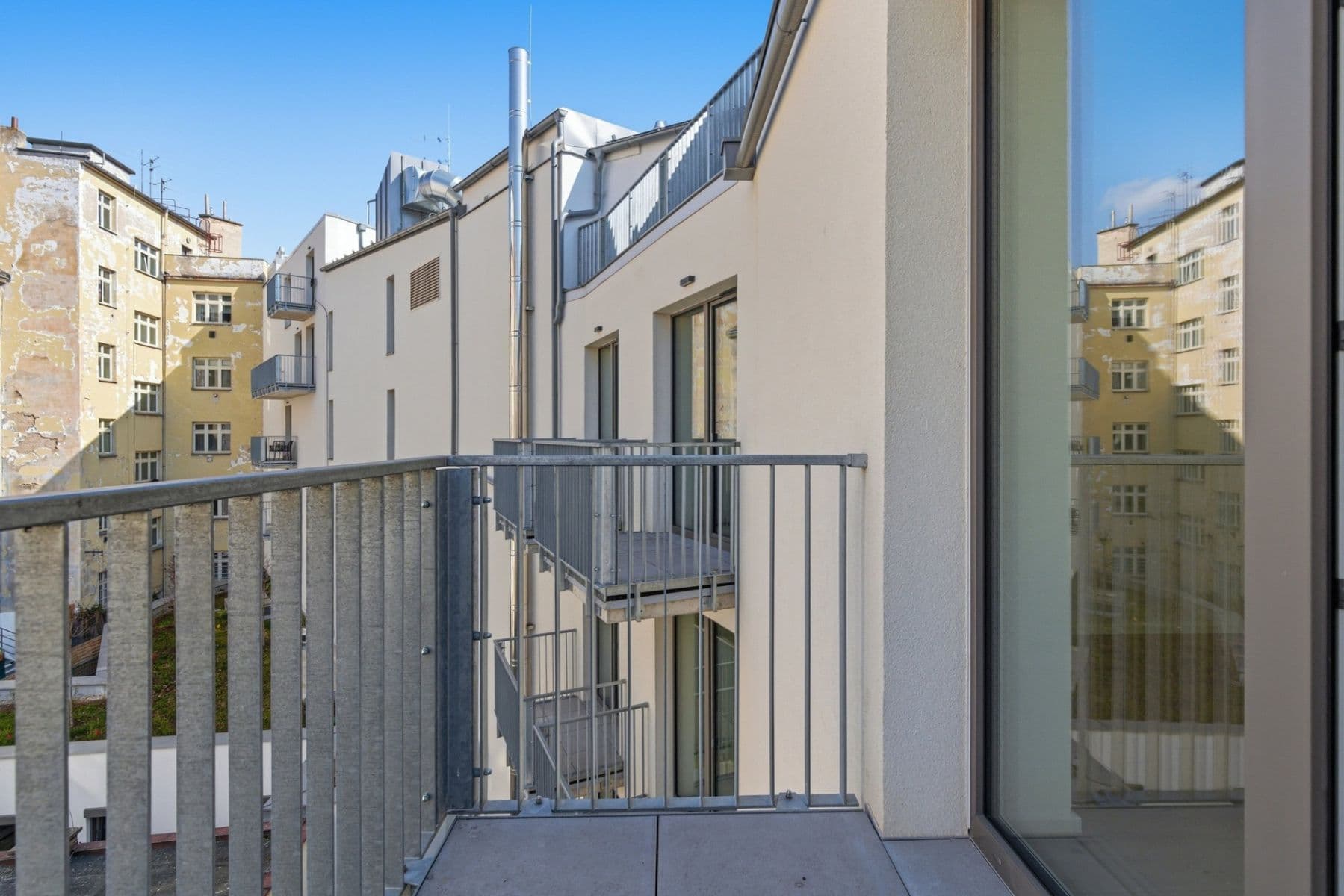 Prenájom bytu 1-izbový 24 m², Krymská, Praha, Praha Prenájom bytu 1-izbový 24 m², Krymská, Praha, Praha