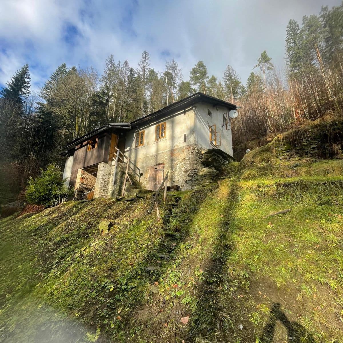 Predaj rekreačného objektu 111 m², pozemek 17.000 m², Jablonec nad Jizerou, Liberecký kraj Predaj rekreačného objektu 111 m², pozemek 17.000 m², Jablonec nad Jizerou, Liberecký kraj