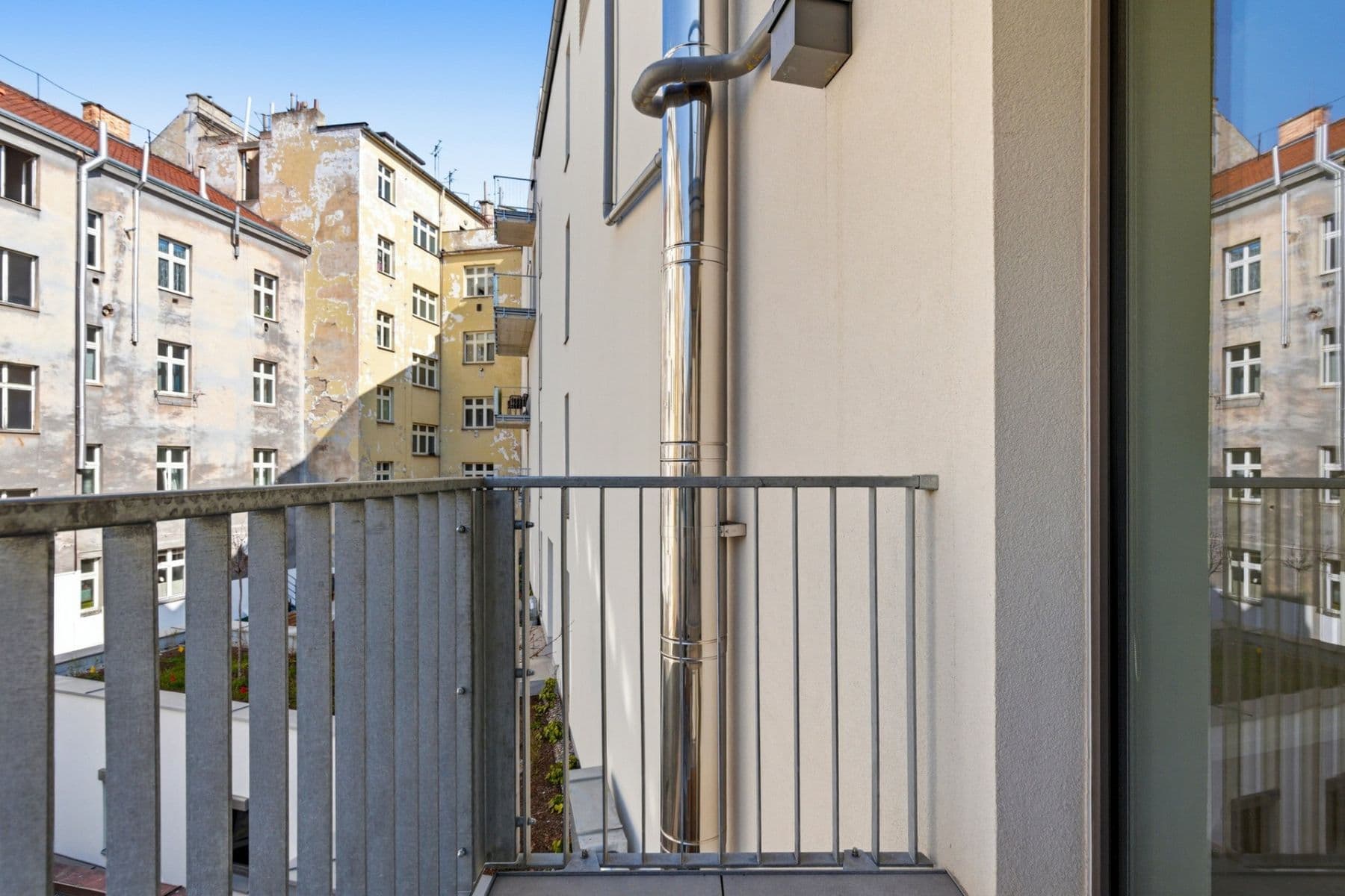 Prenájom bytu 1-izbový 30 m², Krymská, Praha, Praha Prenájom bytu 1-izbový 30 m², Krymská, Praha, Praha