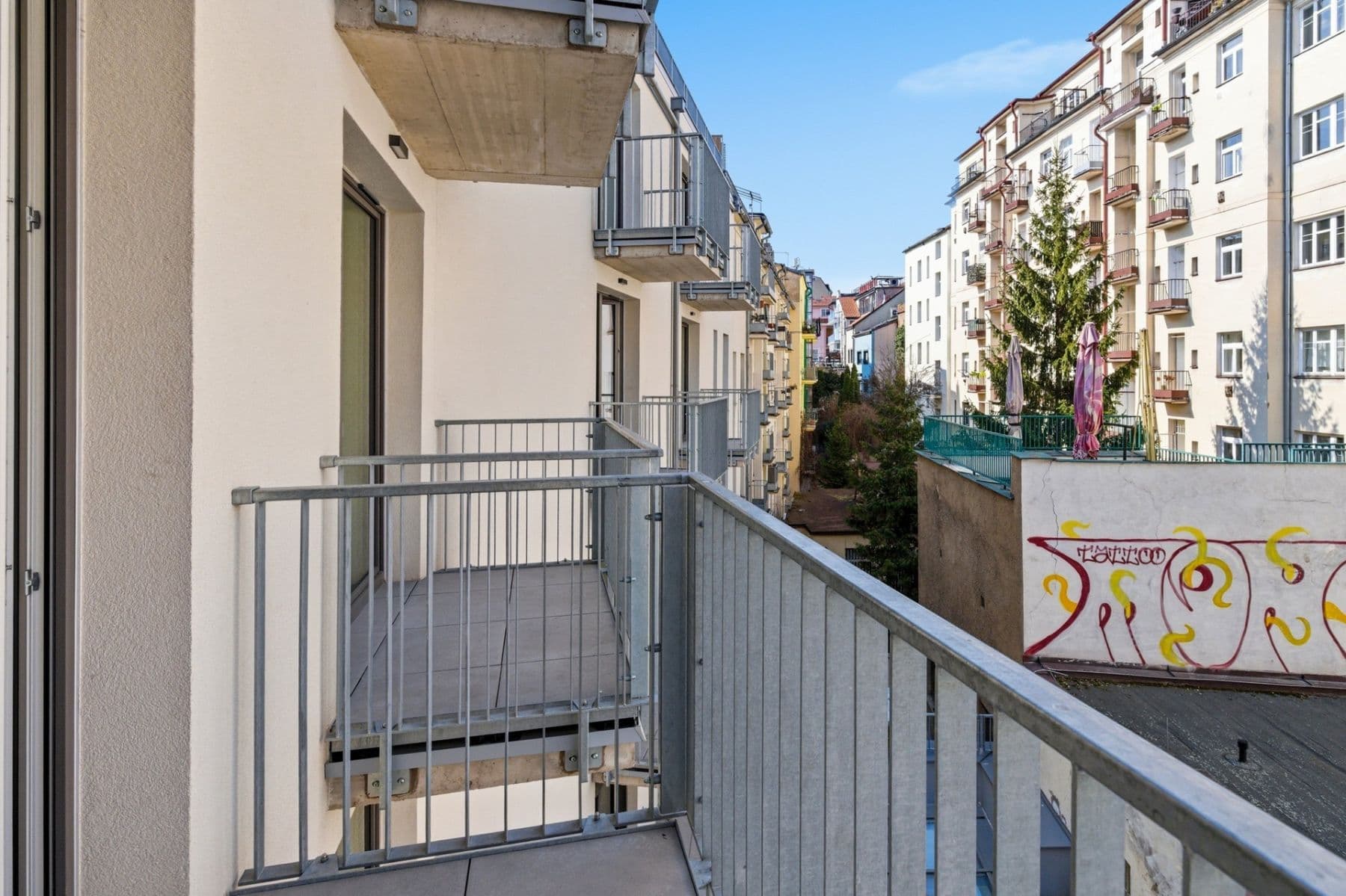 Prenájom bytu 1-izbový 30 m², Krymská, Praha, Praha Prenájom bytu 1-izbový 30 m², Krymská, Praha, Praha