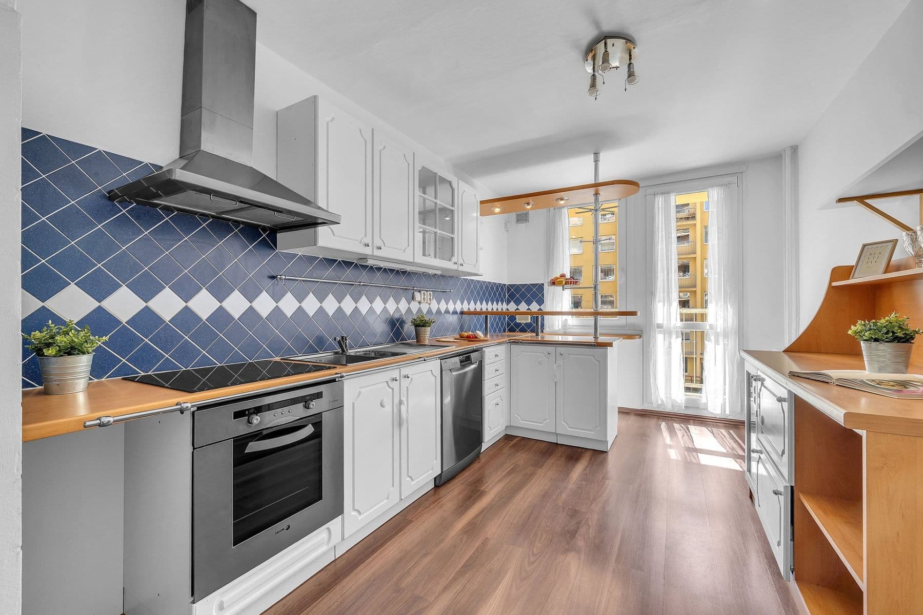 Prenájom bytu 3-izbový 108 m², Sartoriova, Praha, Praha Prenájom bytu 3-izbový 108 m², Sartoriova, Praha, Praha