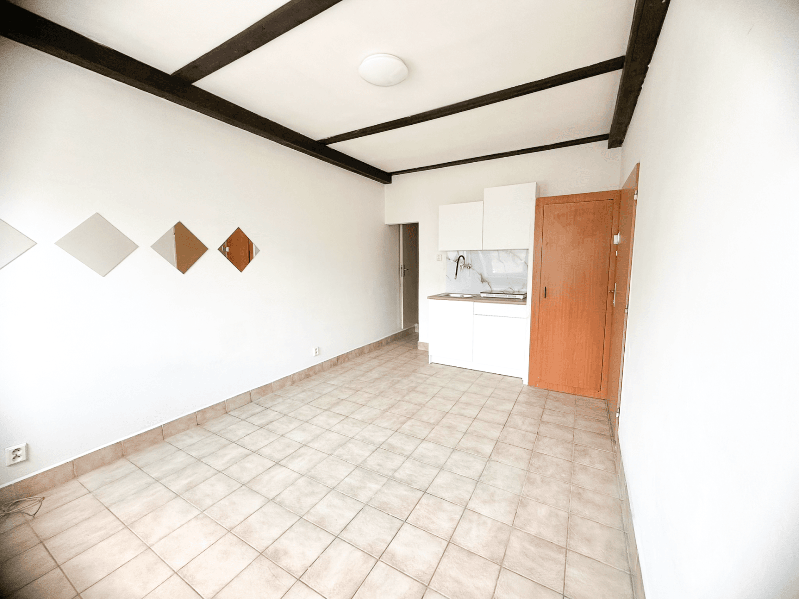 Prenájom bytu 1-izbový 16 m², Okružní, Brno, Jihomoravský kraj Prenájom bytu 1-izbový 16 m², Okružní, Brno, Jihomoravský kraj