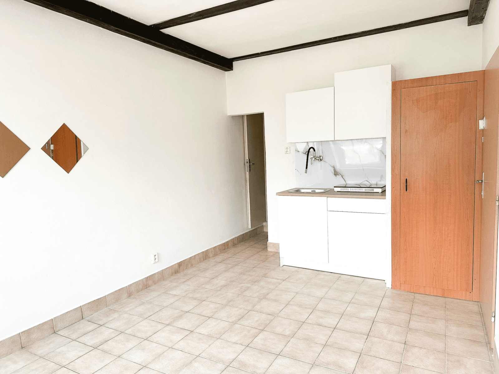 Prenájom bytu 1-izbový 16 m², Okružní, Brno, Jihomoravský kraj Prenájom bytu 1-izbový 16 m², Okružní, Brno, Jihomoravský kraj