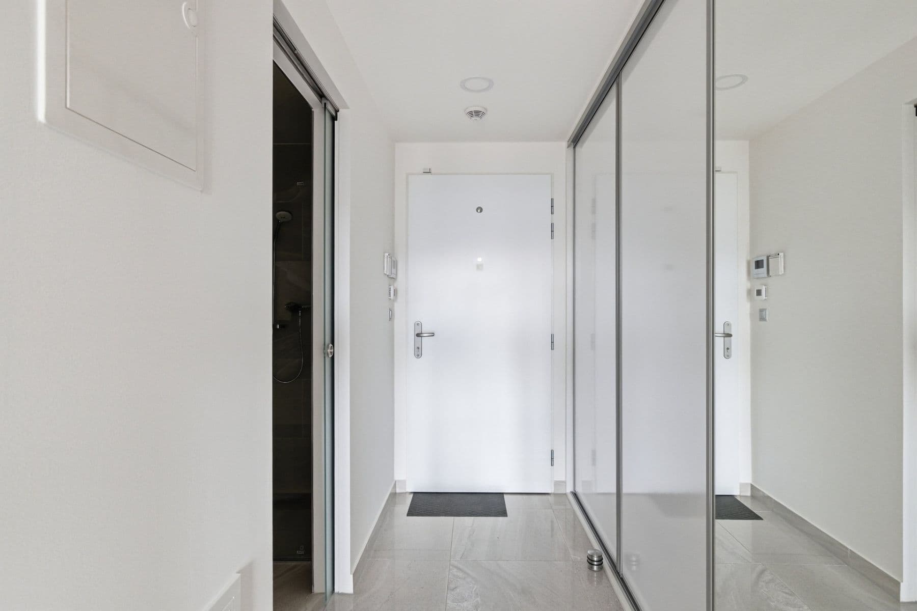 Prenájom bytu 1-izbový 33 m², Českomoravská, Praha, Praha Prenájom bytu 1-izbový 33 m², Českomoravská, Praha, Praha