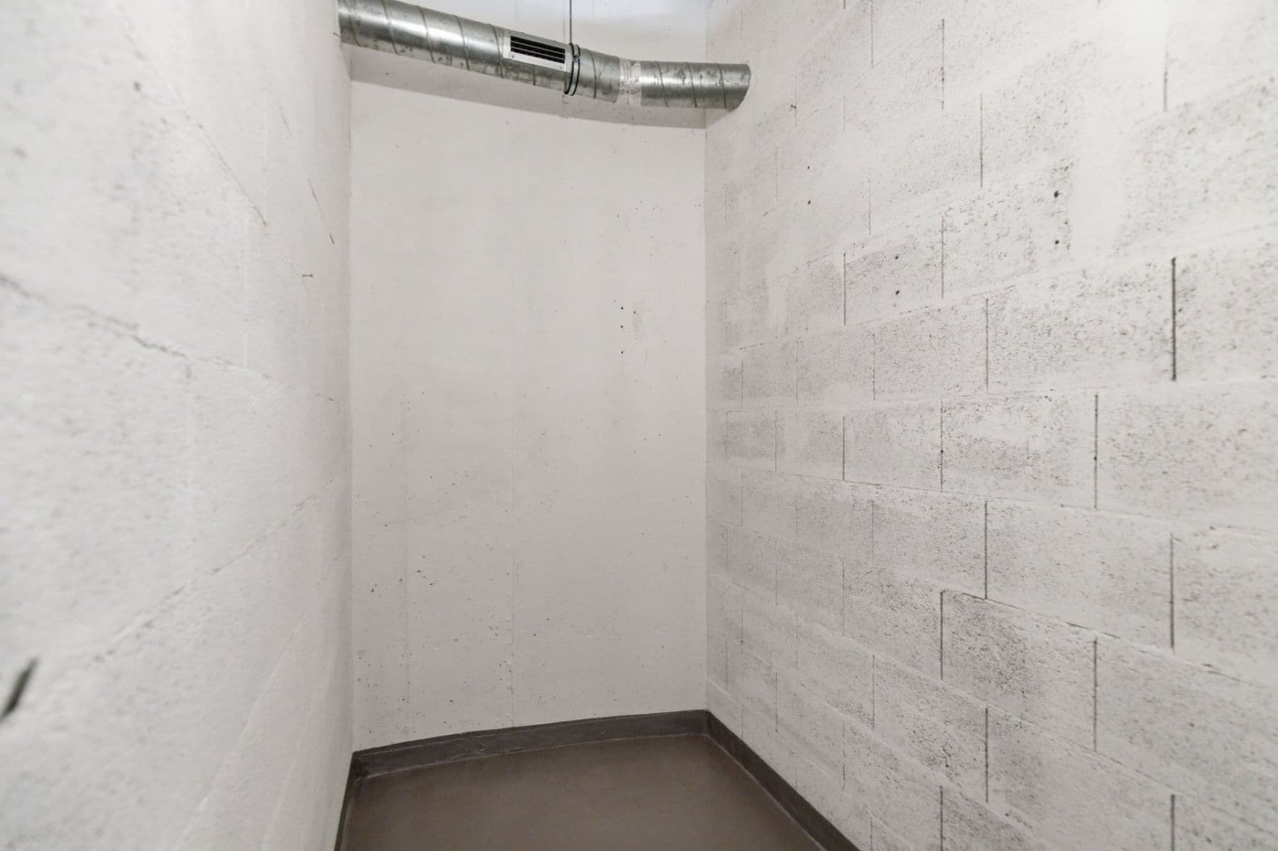 Prenájom bytu 1-izbový 33 m², Českomoravská, Praha, Praha Prenájom bytu 1-izbový 33 m², Českomoravská, Praha, Praha