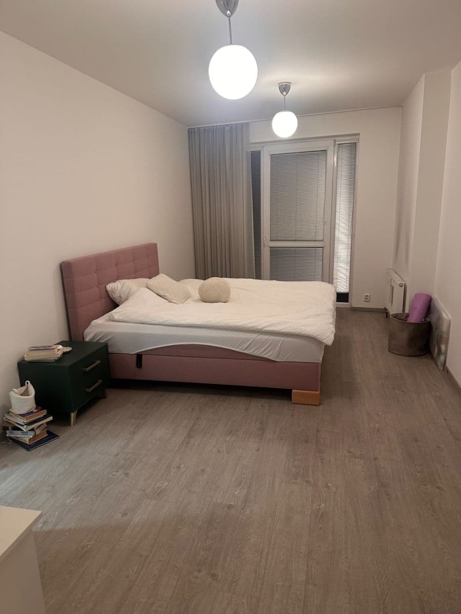 Prenájom bytu 2-izbový 66 m², Cholupická, Praha, Praha Prenájom bytu 2-izbový 66 m², Cholupická, Praha, Praha