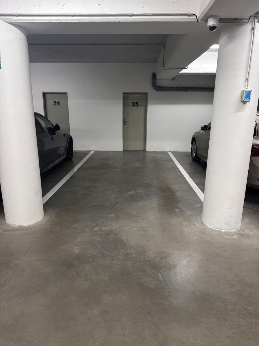 Prenájom bytu 2-izbový 66 m², Cholupická, Praha, Praha Prenájom bytu 2-izbový 66 m², Cholupická, Praha, Praha