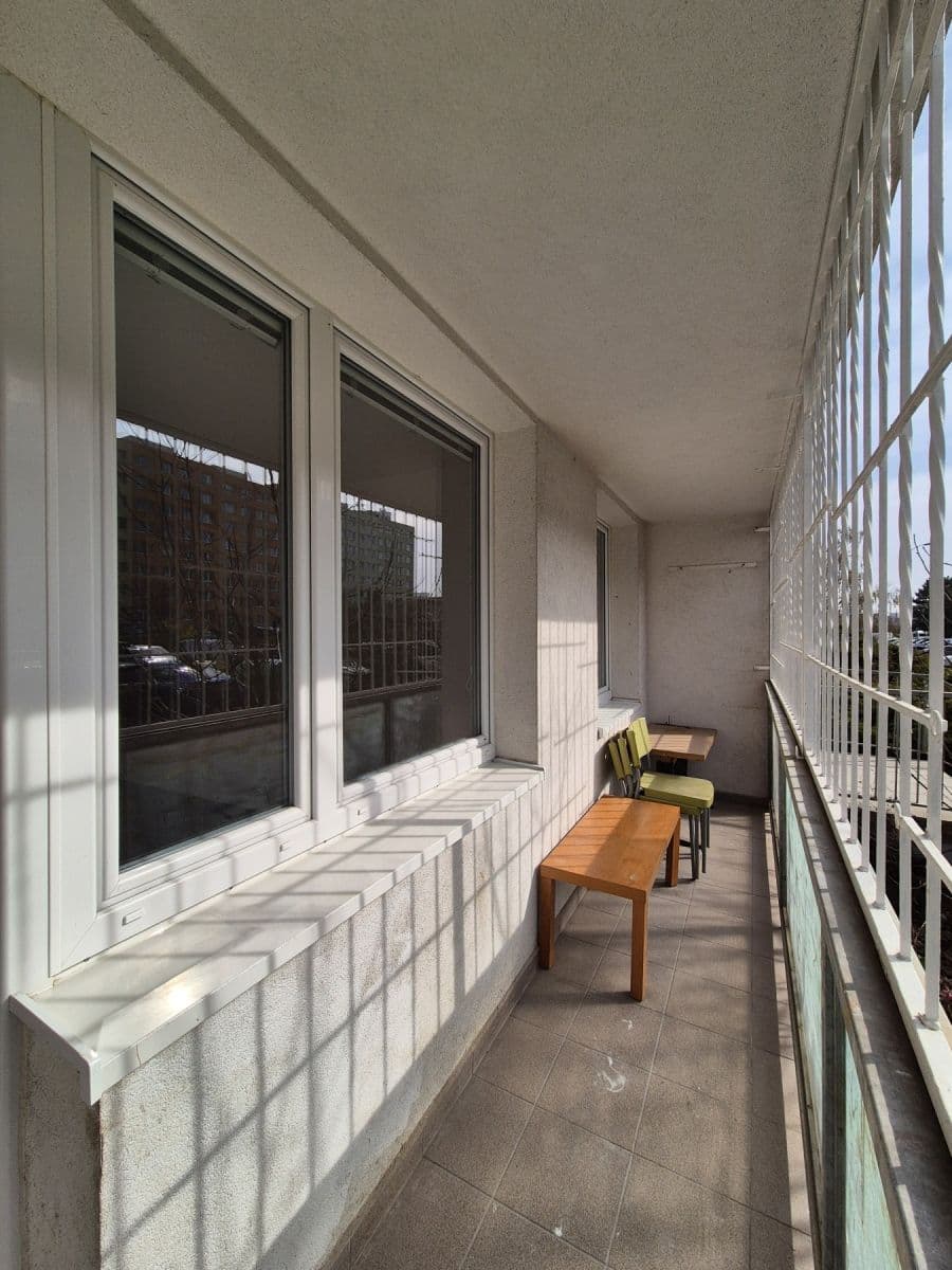 Prenájom bytu 3-izbový 80 m², Bellušova, Praha, Praha Prenájom bytu 3-izbový 80 m², Bellušova, Praha, Praha