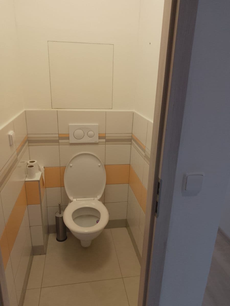 Prenájom bytu 2-izbový 50 m², Za Prachárnou, Jihlava, Kraj Vysočina Prenájom bytu 2-izbový 50 m², Za Prachárnou, Jihlava, Kraj Vysočina