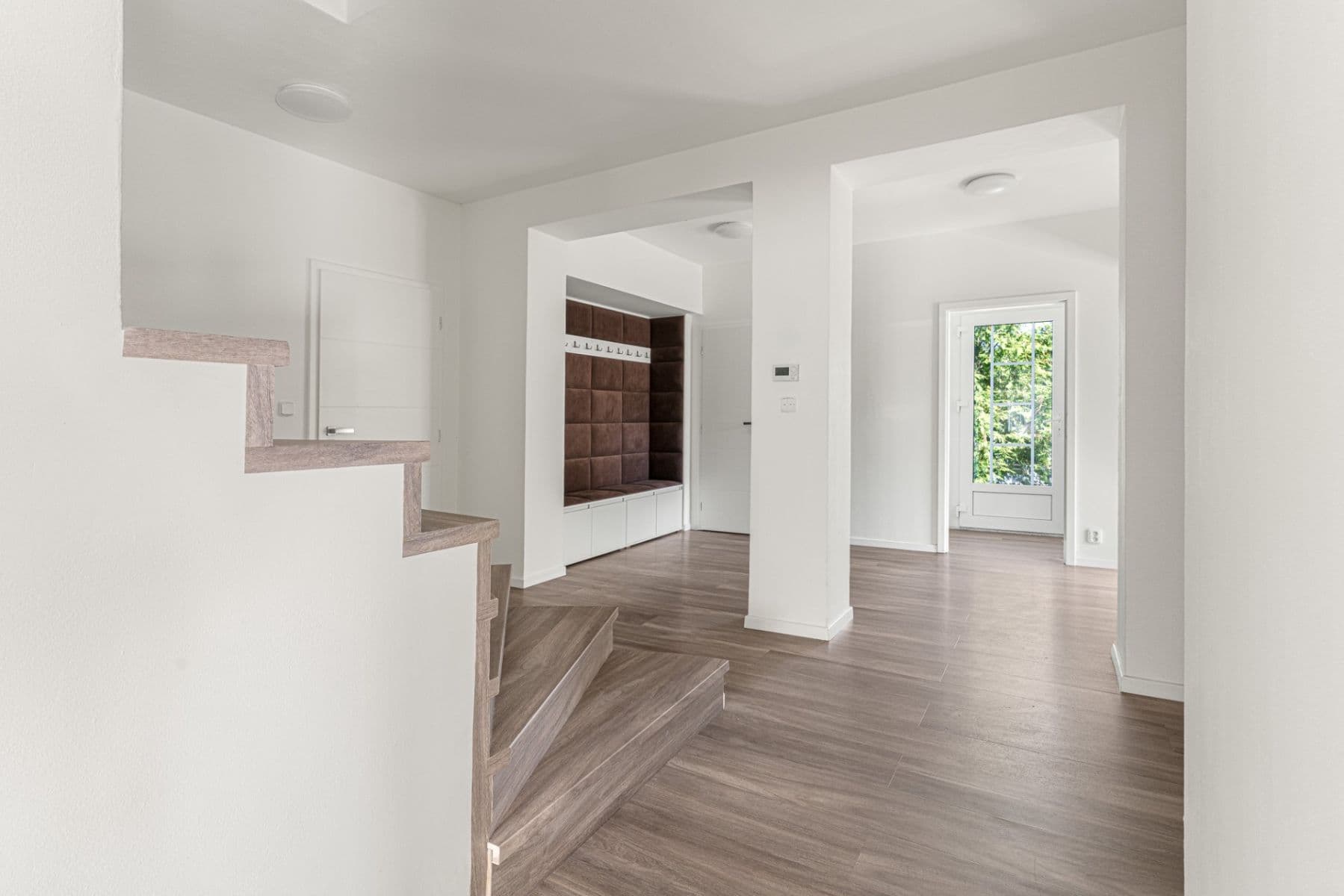 Predaj domu 591 m², pozemek 1.275 m², Skuhrovecká, Mnichovice, Středočeský kraj Predaj domu 591 m², pozemek 1.275 m², Skuhrovecká, Mnichovice, Středočeský kraj