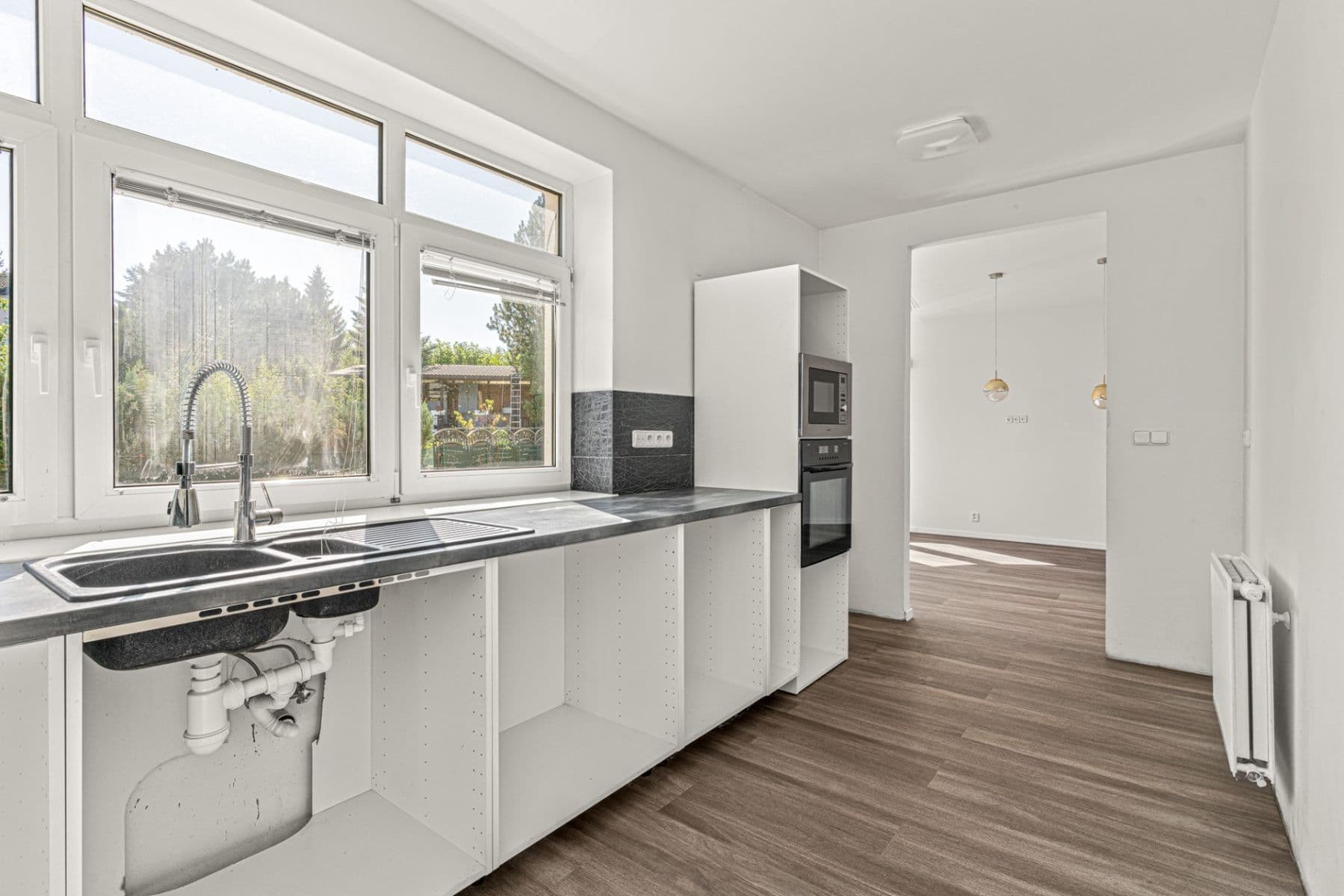 Predaj domu 591 m², pozemek 1.275 m², Skuhrovecká, Mnichovice, Středočeský kraj Predaj domu 591 m², pozemek 1.275 m², Skuhrovecká, Mnichovice, Středočeský kraj