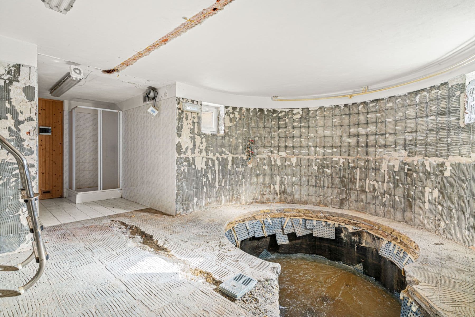 Predaj domu 591 m², pozemek 1.275 m², Skuhrovecká, Mnichovice, Středočeský kraj Predaj domu 591 m², pozemek 1.275 m², Skuhrovecká, Mnichovice, Středočeský kraj