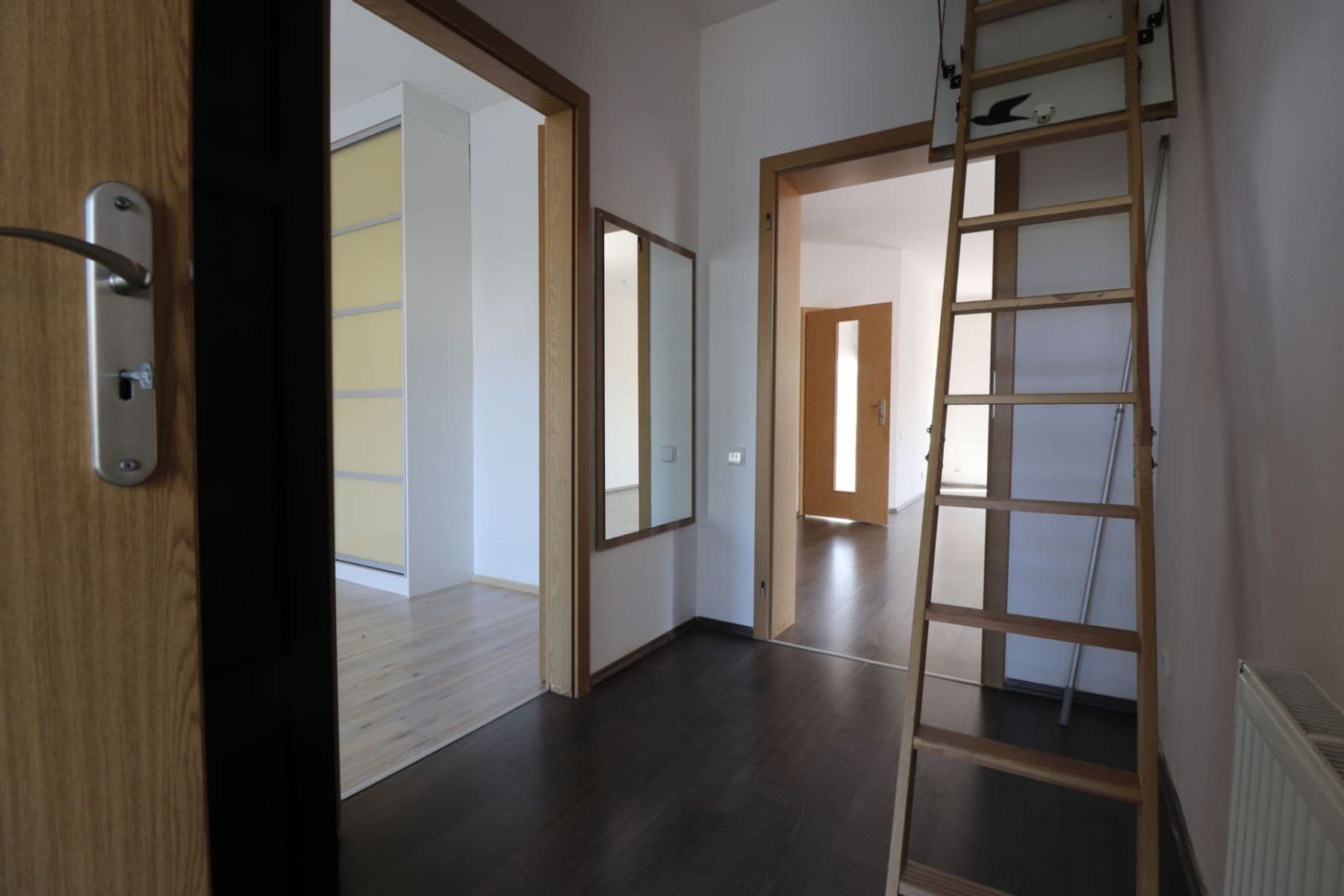 Prenájom bytu 3-izbový 77 m², Za Hotelem, Nupaky, Středočeský kraj Prenájom bytu 3-izbový 77 m², Za Hotelem, Nupaky, Středočeský kraj