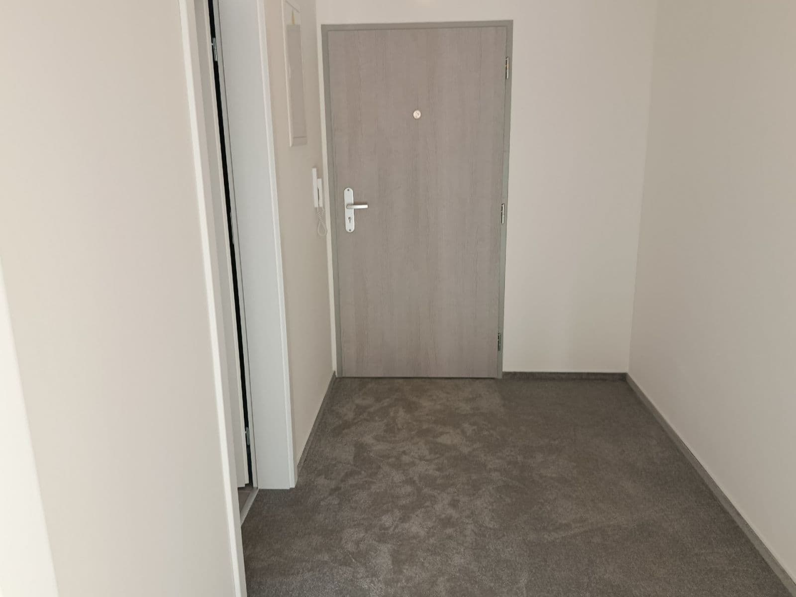 Predaj bytu 1-izbový 38 m², Gerstelova, Praha, Praha Predaj bytu 1-izbový 38 m², Gerstelova, Praha, Praha