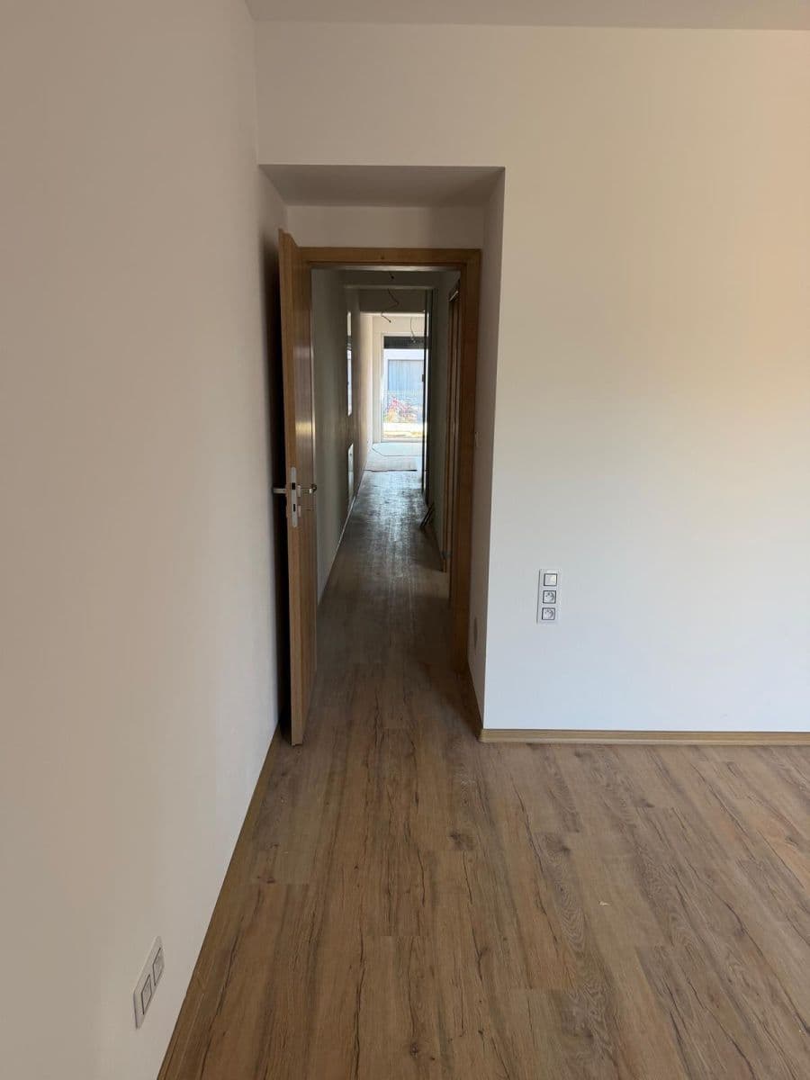 Prenájom domu 87 m², pozemek 44 m², Ostružinová, Tábor, Jihočeský kraj Prenájom domu 87 m², pozemek 44 m², Ostružinová, Tábor, Jihočeský kraj