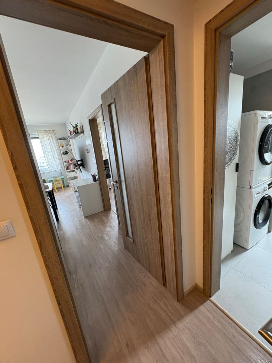 Prenájom bytu 2-izbový 50 m², U Radosti, Praha, Praha Prenájom bytu 2-izbový 50 m², U Radosti, Praha, Praha