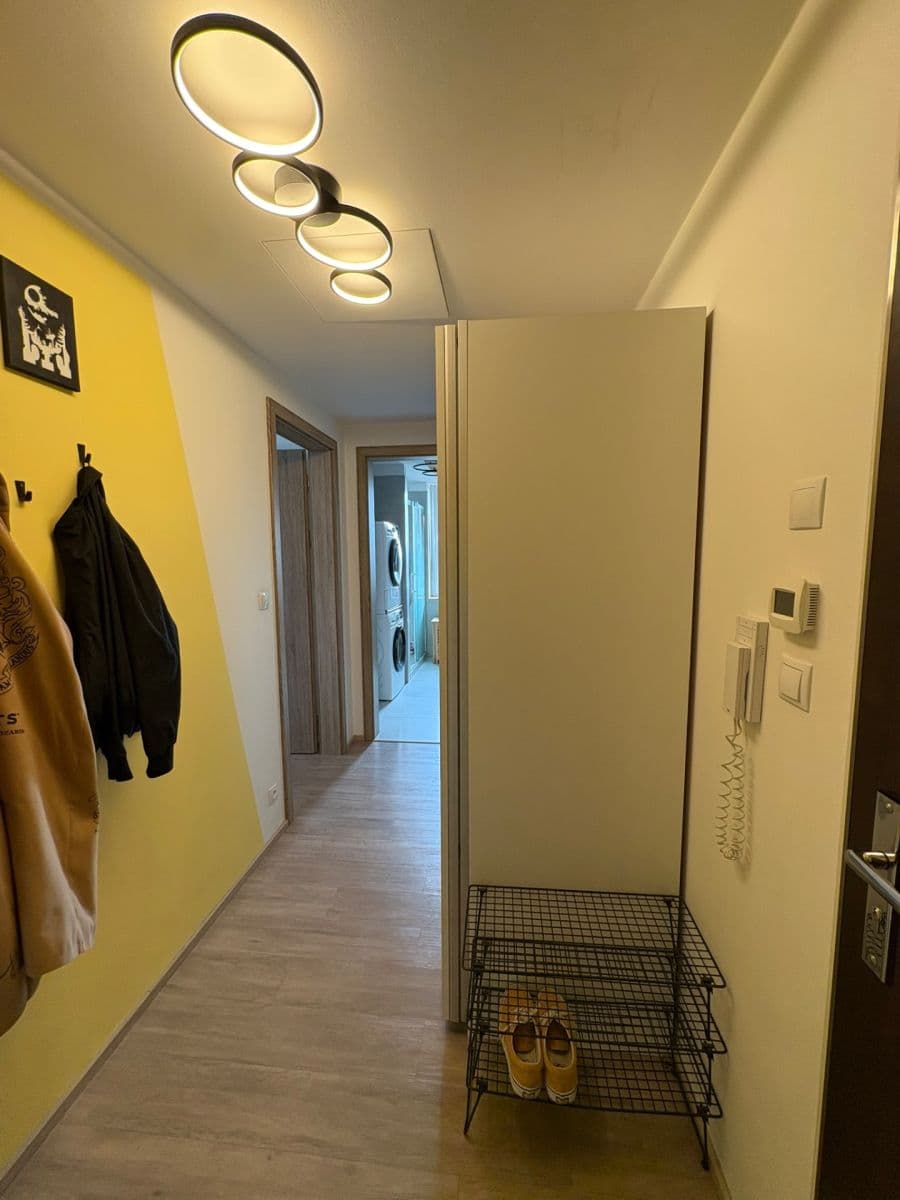 Prenájom bytu 2-izbový 50 m², U Radosti, Praha, Praha Prenájom bytu 2-izbový 50 m², U Radosti, Praha, Praha