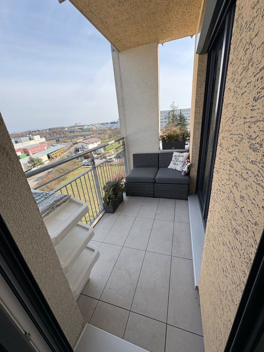 Prenájom bytu 2-izbový 50 m², U Radosti, Praha, Praha Prenájom bytu 2-izbový 50 m², U Radosti, Praha, Praha