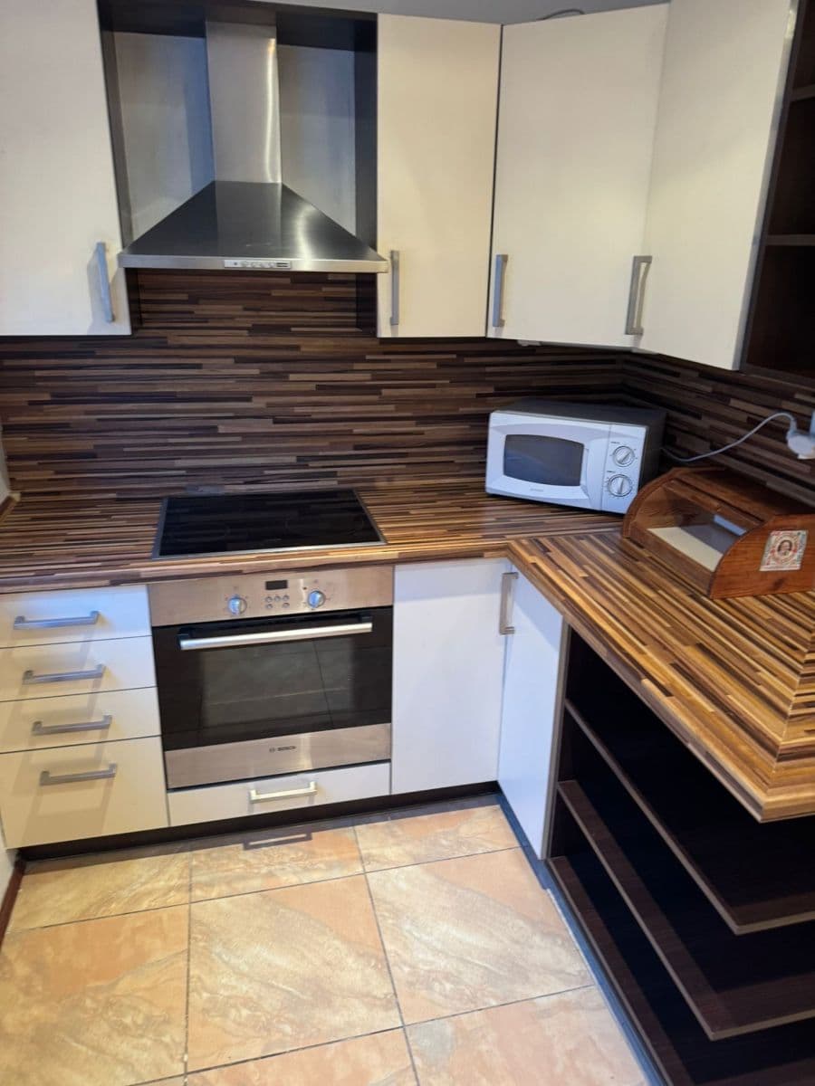 Prenájom bytu 2-izbový 52 m², Roztoky, Středočeský kraj Prenájom bytu 2-izbový 52 m², Roztoky, Středočeský kraj