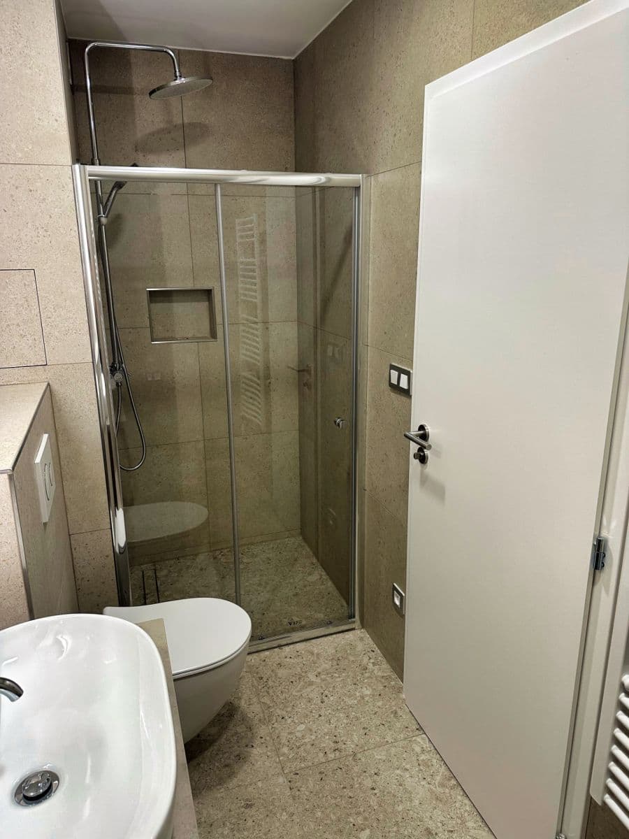 Predaj bytu 2-izbový 54 m², Nádražní, Jindřichův Hradec, Jihočeský kraj Predaj bytu 2-izbový 54 m², Nádražní, Jindřichův Hradec, Jihočeský kraj