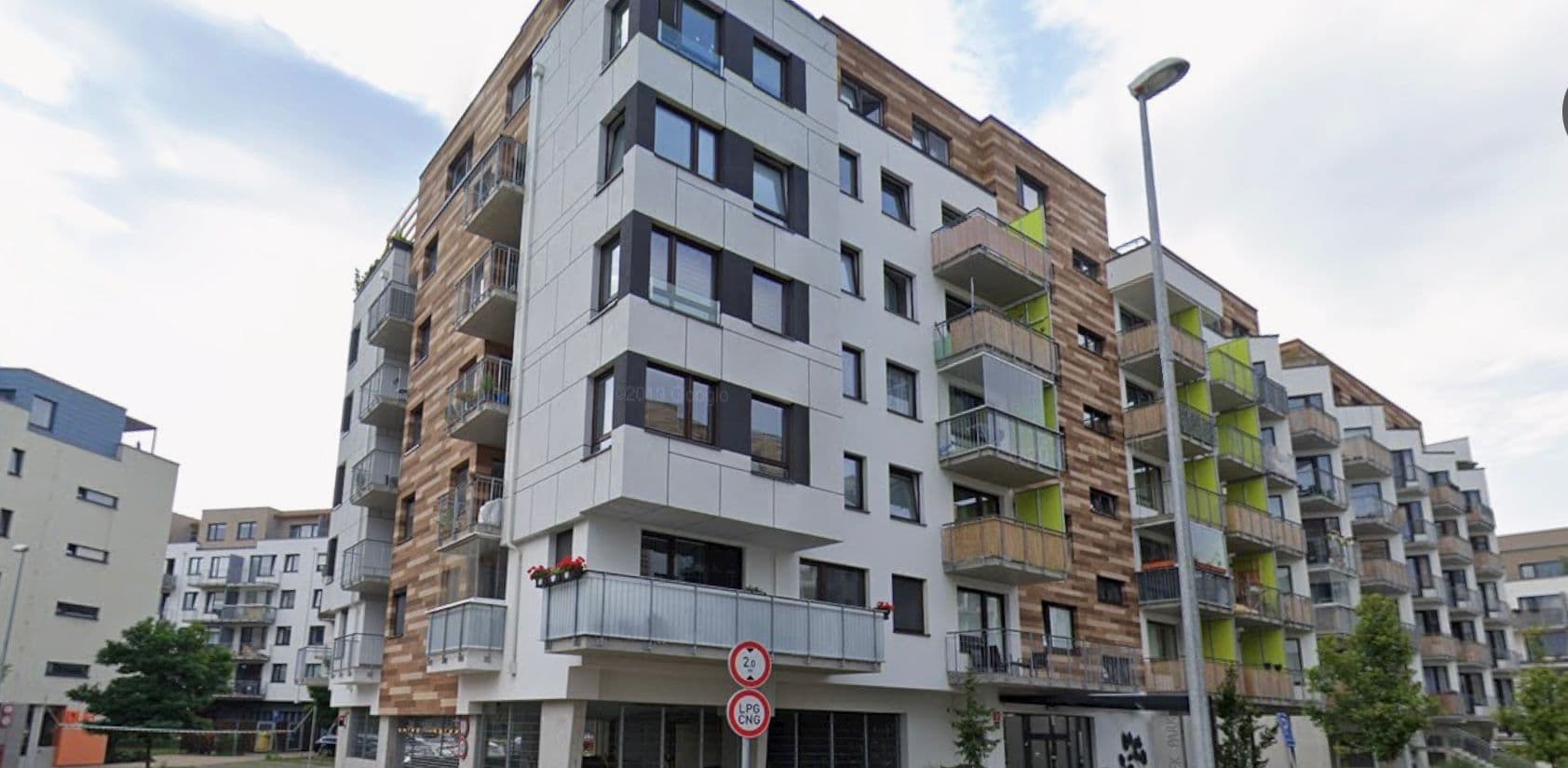 Prenájom bytu 2-izbový 57 m², Makedonská, Praha, Praha Prenájom bytu 2-izbový 57 m², Makedonská, Praha, Praha