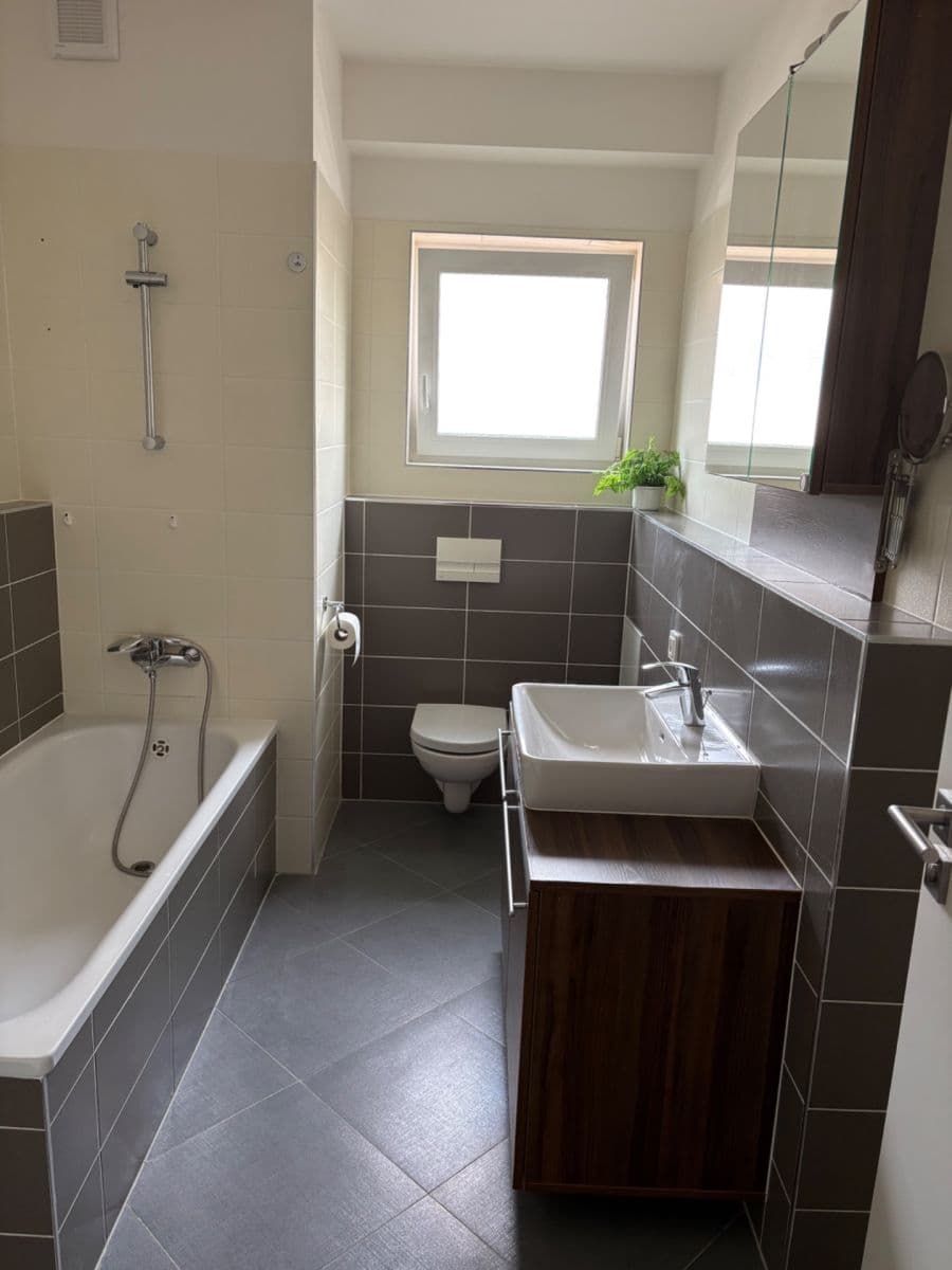 Prenájom bytu 2-izbový 57 m², Makedonská, Praha, Praha Prenájom bytu 2-izbový 57 m², Makedonská, Praha, Praha