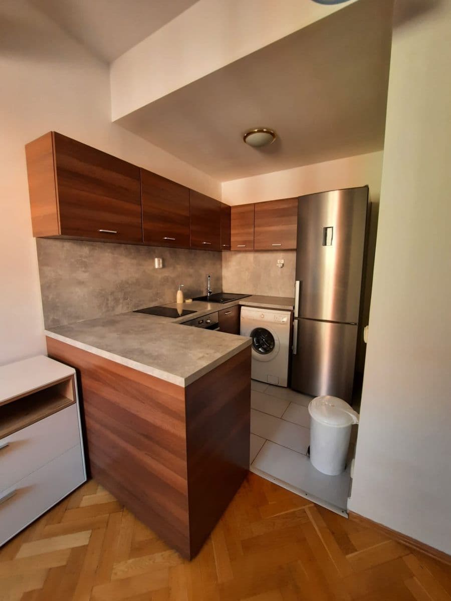 Predaj bytu 1-izbový 35 m², Orebitská, Praha, Praha Predaj bytu 1-izbový 35 m², Orebitská, Praha, Praha