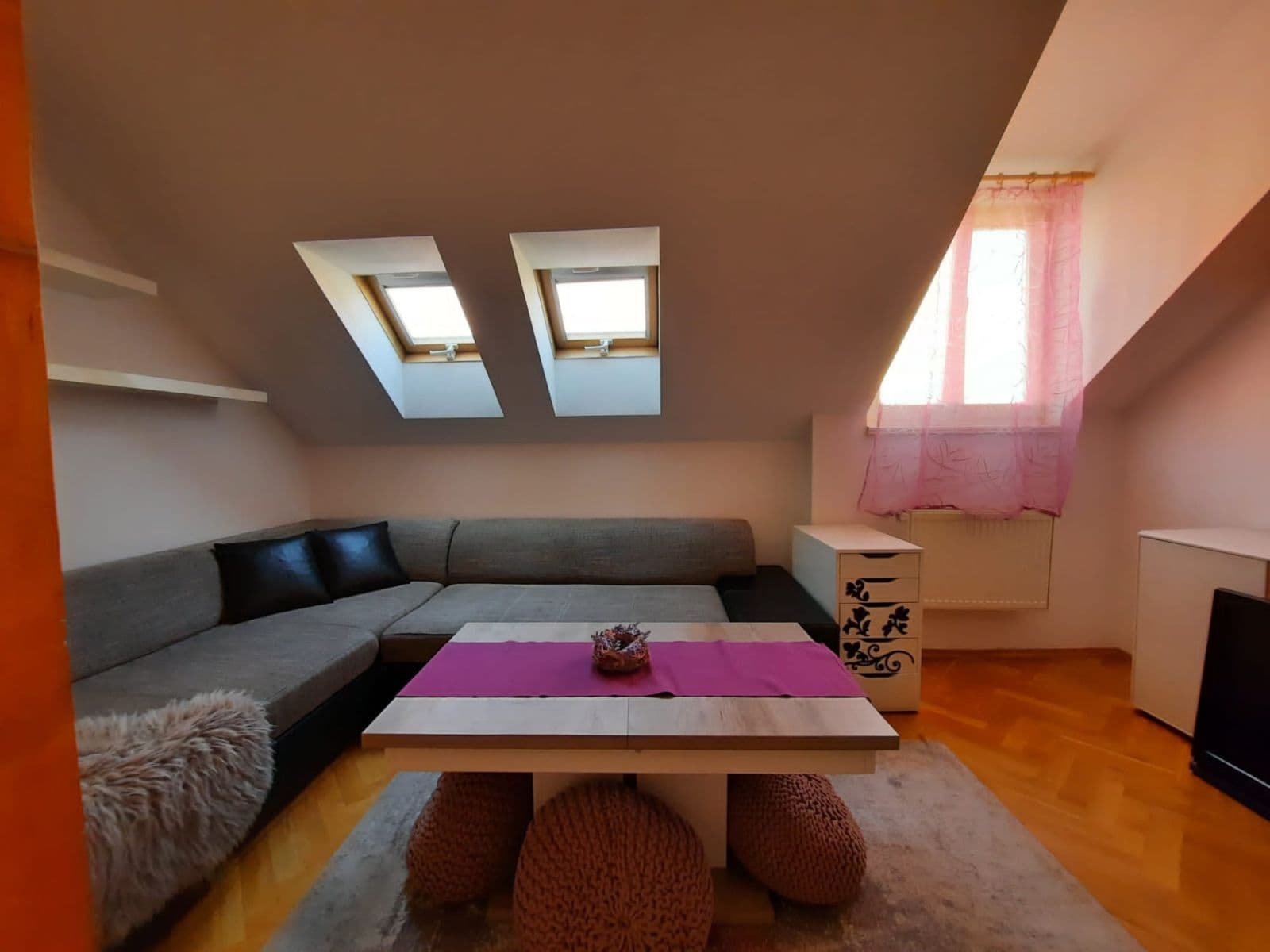 Predaj bytu 1-izbový 35 m², Orebitská, Praha, Praha Predaj bytu 1-izbový 35 m², Orebitská, Praha, Praha