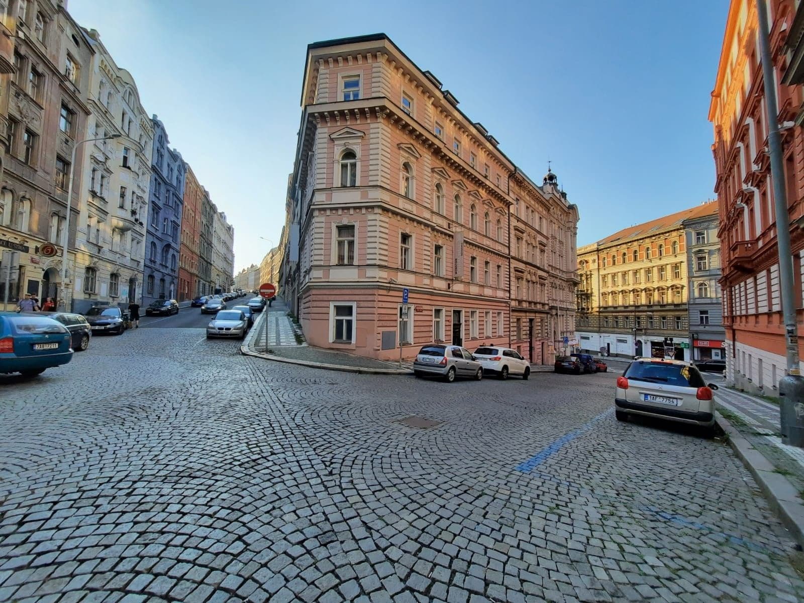 Predaj bytu 1-izbový 35 m², Orebitská, Praha, Praha Predaj bytu 1-izbový 35 m², Orebitská, Praha, Praha