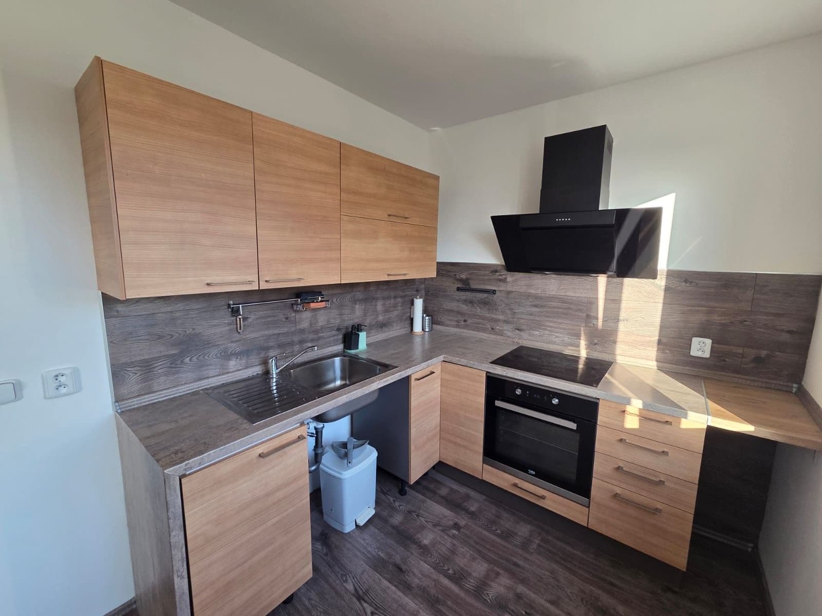 Prenájom bytu 2-izbový 54 m², Medkova, Hradec Králové, Královéhradecký kraj Prenájom bytu 2-izbový 54 m², Medkova, Hradec Králové, Královéhradecký kraj