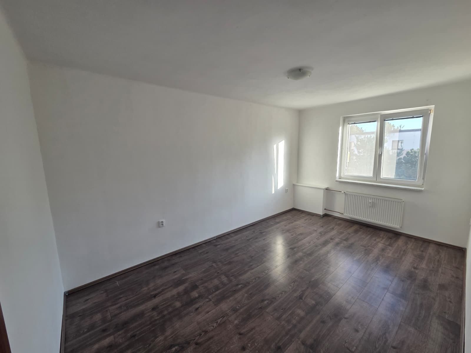 Prenájom bytu 2-izbový 54 m², Medkova, Hradec Králové, Královéhradecký kraj Prenájom bytu 2-izbový 54 m², Medkova, Hradec Králové, Královéhradecký kraj