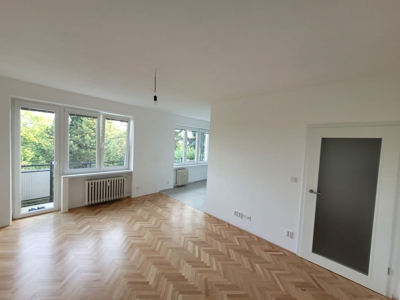 Prenájom bytu 2-izbový 55 m², Komornická, Praha, Praha Prenájom bytu 2-izbový 55 m², Komornická, Praha, Praha