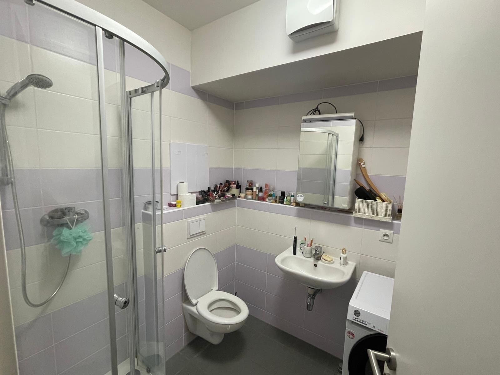 Prenájom bytu 1-izbový 37 m², Olgy Havlové, Praha, Praha Prenájom bytu 1-izbový 37 m², Olgy Havlové, Praha, Praha