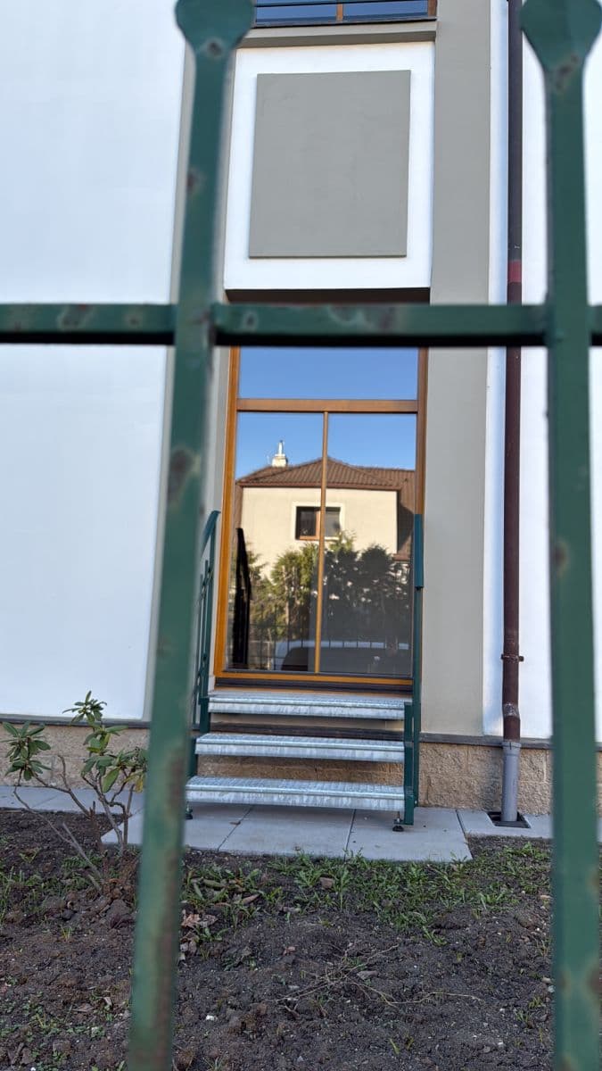 Prenájom bytu 1-izbový 20 m², Jenečská, Praha, Praha Prenájom bytu 1-izbový 20 m², Jenečská, Praha, Praha