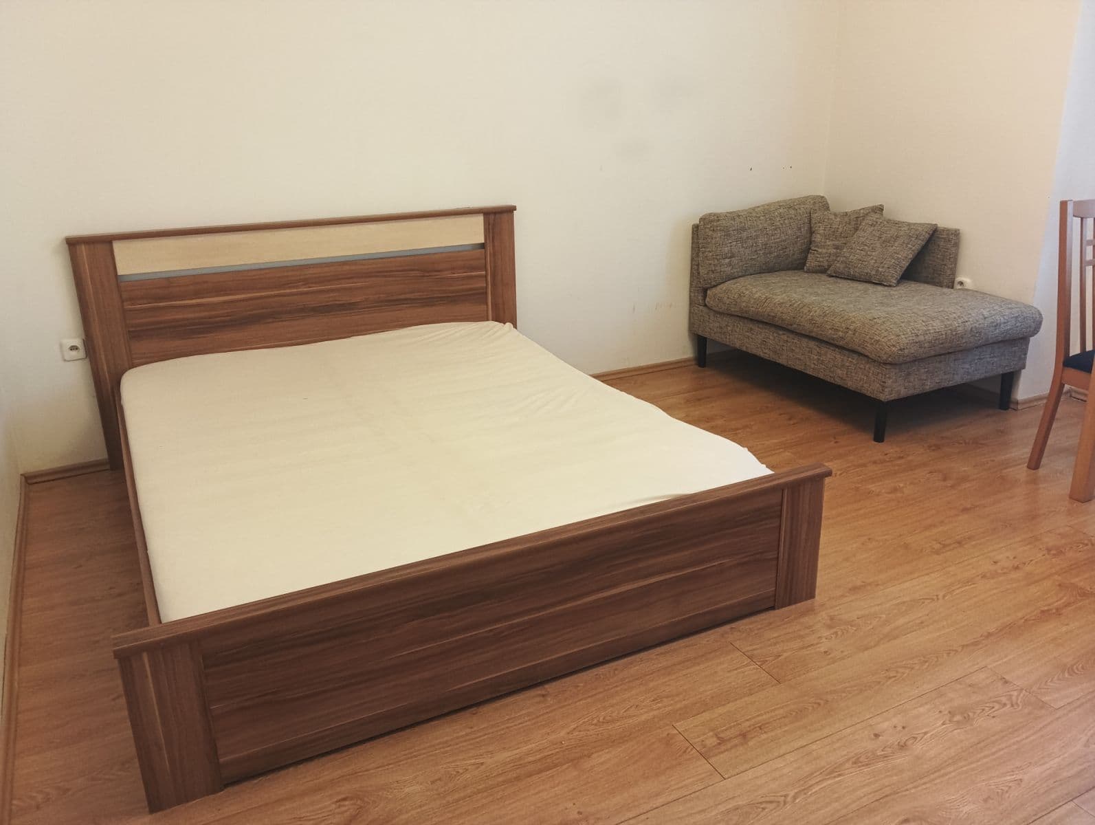 Prenájom bytu 1-izbový 35 m², Vnější, Praha, Praha Prenájom bytu 1-izbový 35 m², Vnější, Praha, Praha