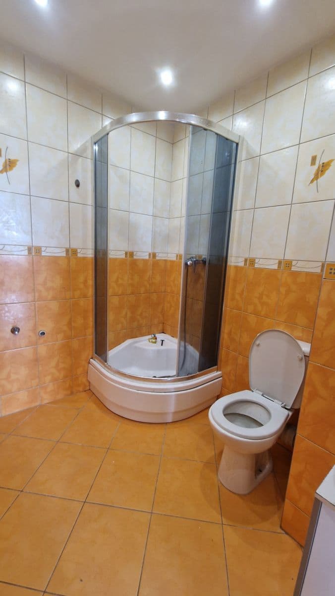 Prenájom bytu 2-izbový 60 m², Kamenná, Chomutov, Ústecký kraj Prenájom bytu 2-izbový 60 m², Kamenná, Chomutov, Ústecký kraj