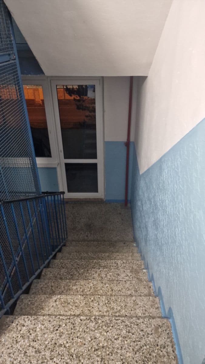 Prenájom bytu 2-izbový 60 m², Kamenná, Chomutov, Ústecký kraj Prenájom bytu 2-izbový 60 m², Kamenná, Chomutov, Ústecký kraj