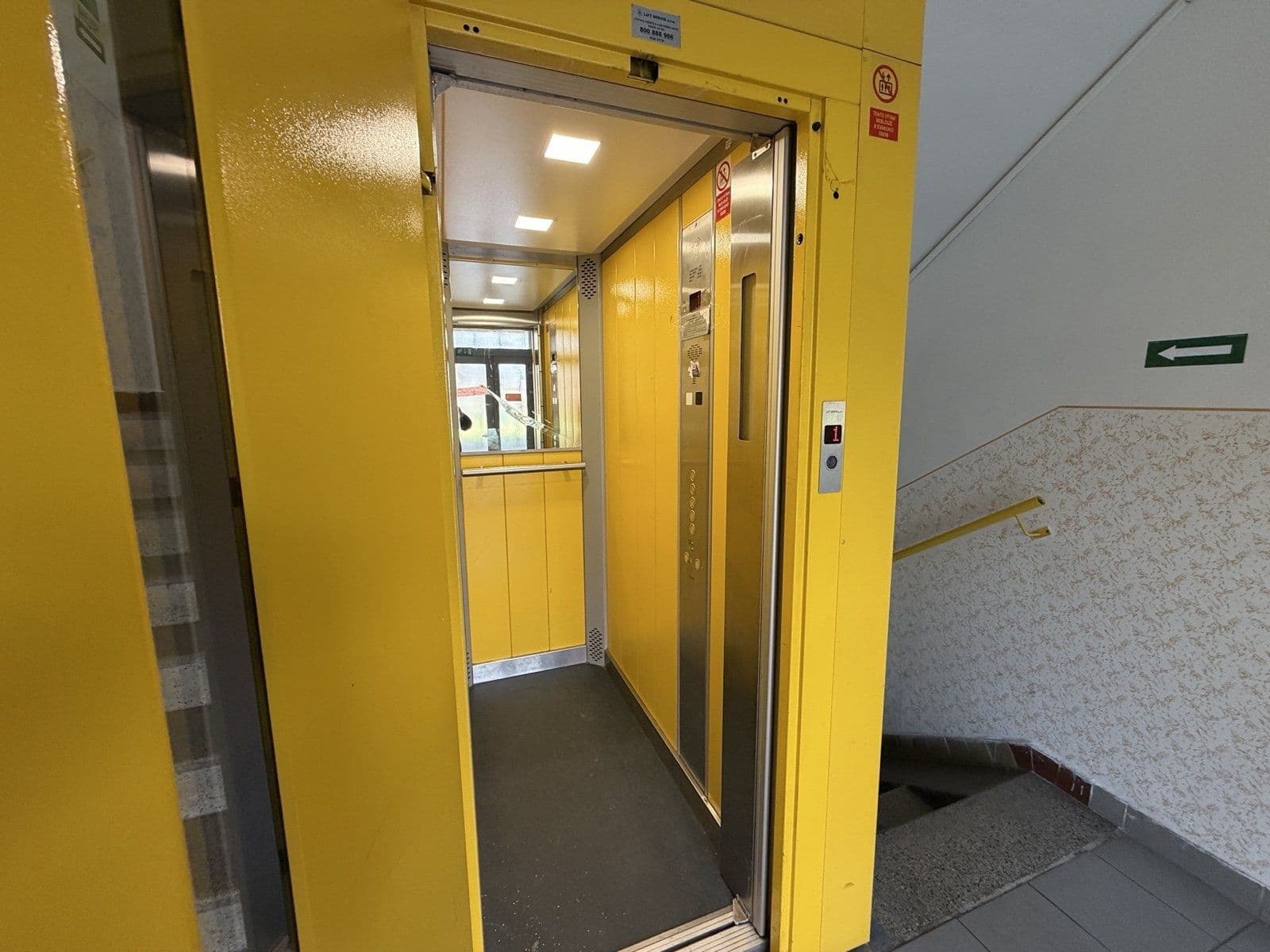 Prenájom bytu 2-izbový 55 m², Dr. Antonína Vaculíka, Frýdek-Místek, Moravskoslezský kraj Prenájom bytu 2-izbový 55 m², Dr. Antonína Vaculíka, Frýdek-Místek, Moravskoslezský kraj