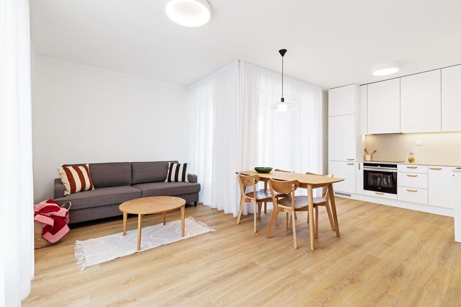 Prenájom bytu 2-izbový 54 m², Vrbenského, Praha, Praha Prenájom bytu 2-izbový 54 m², Vrbenského, Praha, Praha