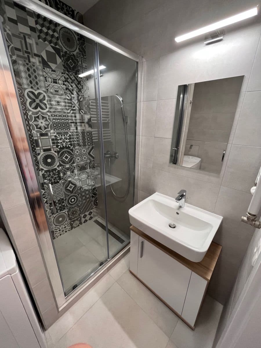 Prenájom bytu Garsoniéra 22 m², Ondavská, Ružinov, Bratislavský kraj Prenájom bytu Garsoniéra 22 m², Ondavská, Ružinov, Bratislavský kraj