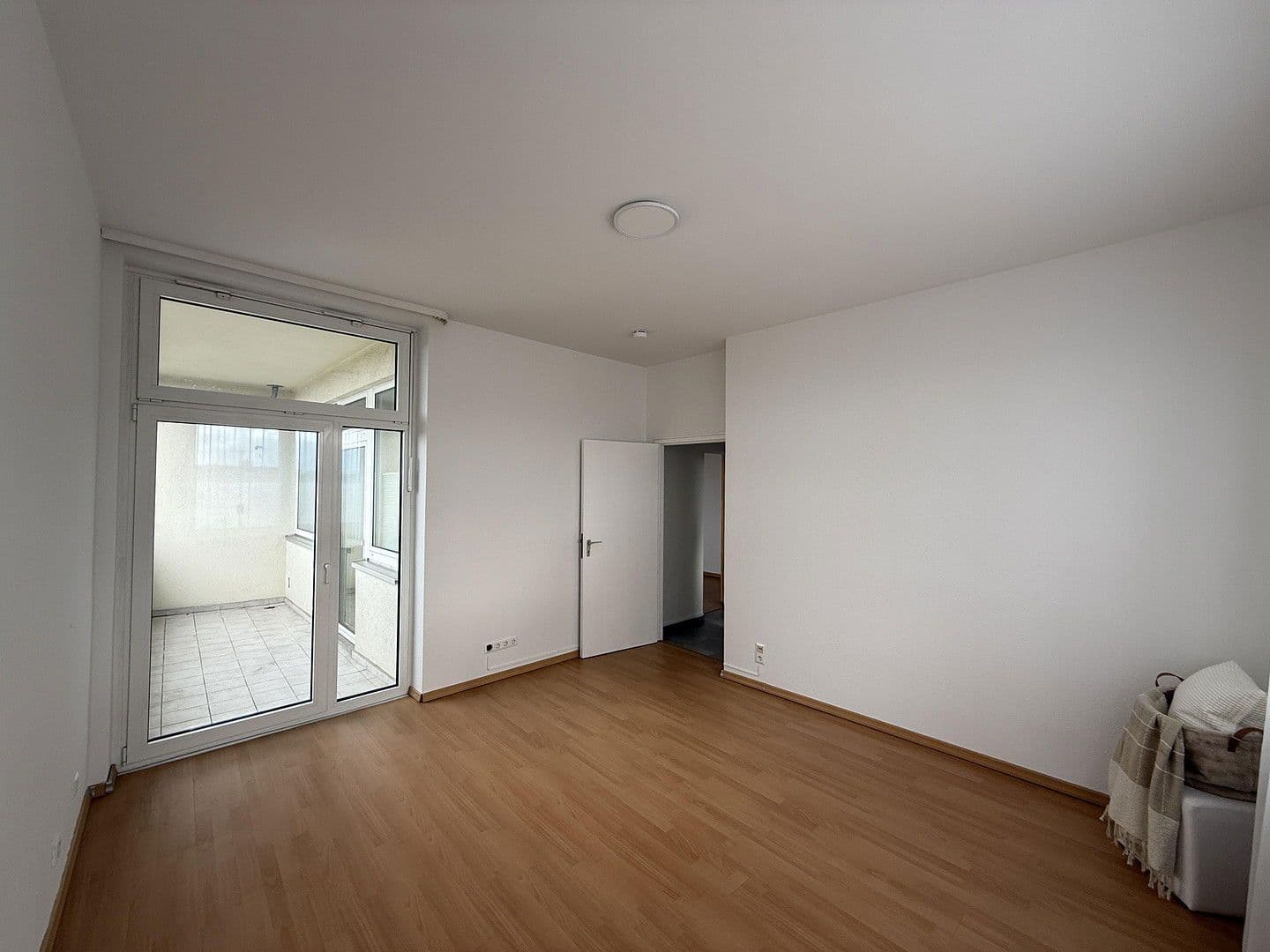 Predaj bytu 2-izbový 61 m², Ermslebener Weg 4, Berlin, Berlín Predaj bytu 2-izbový 61 m², Ermslebener Weg 4, Berlin, Berlín