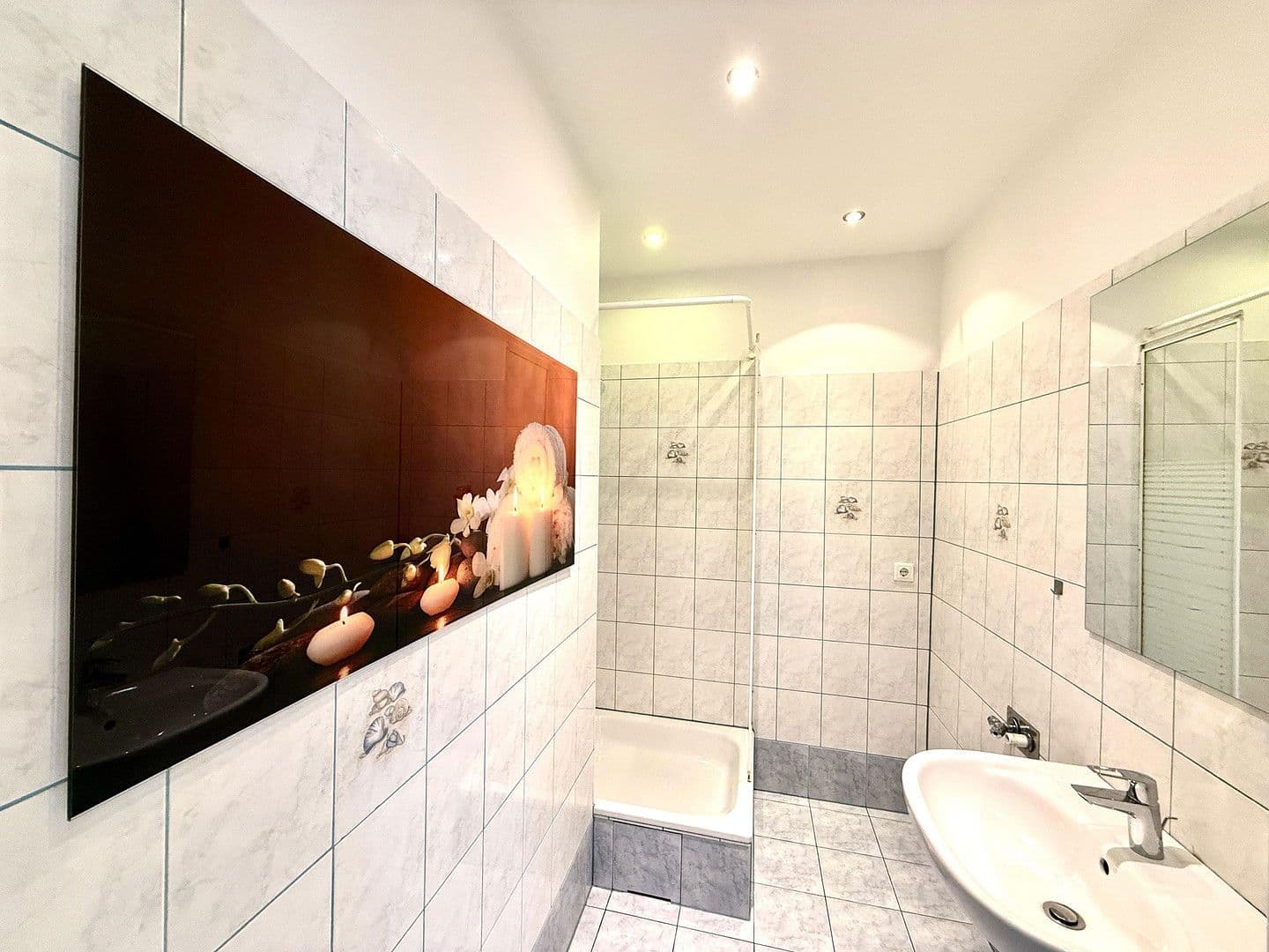 Predaj bytu 2-izbový 61 m², Ermslebener Weg 4, Berlin, Berlín Predaj bytu 2-izbový 61 m², Ermslebener Weg 4, Berlin, Berlín