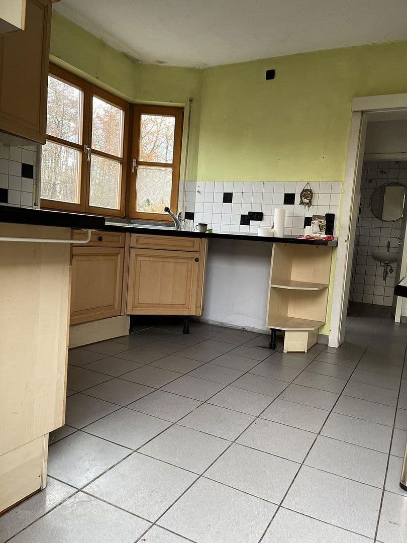 Predaj domu 126 m², pozemek 530 m², Lerchenweg 48, Stegaurach, Bavorsko Predaj domu 126 m², pozemek 530 m², Lerchenweg 48, Stegaurach, Bavorsko