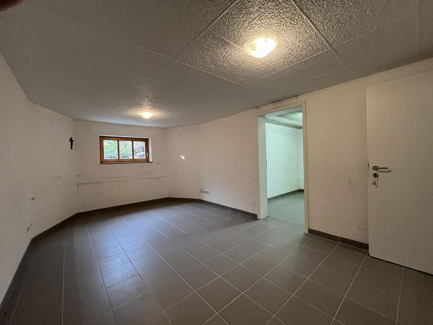Predaj domu 126 m², pozemek 530 m², Lerchenweg 48, Stegaurach, Bavorsko Predaj domu 126 m², pozemek 530 m², Lerchenweg 48, Stegaurach, Bavorsko