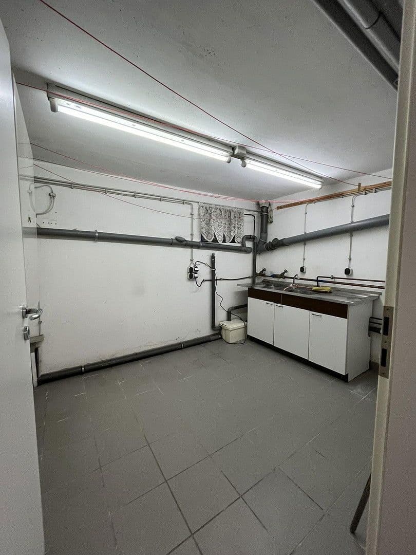 Predaj domu 126 m², pozemek 530 m², Lerchenweg 48, Stegaurach, Bavorsko Predaj domu 126 m², pozemek 530 m², Lerchenweg 48, Stegaurach, Bavorsko